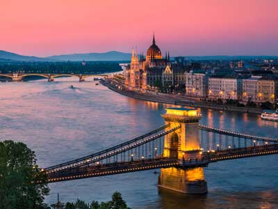 PARÍS, POLONIA Y CIUDADES IMPERIALES